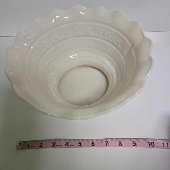 Balleek Pottery Ireland Tara Collection Celtic Knot Chamrock Compote - Picture 3 of 5